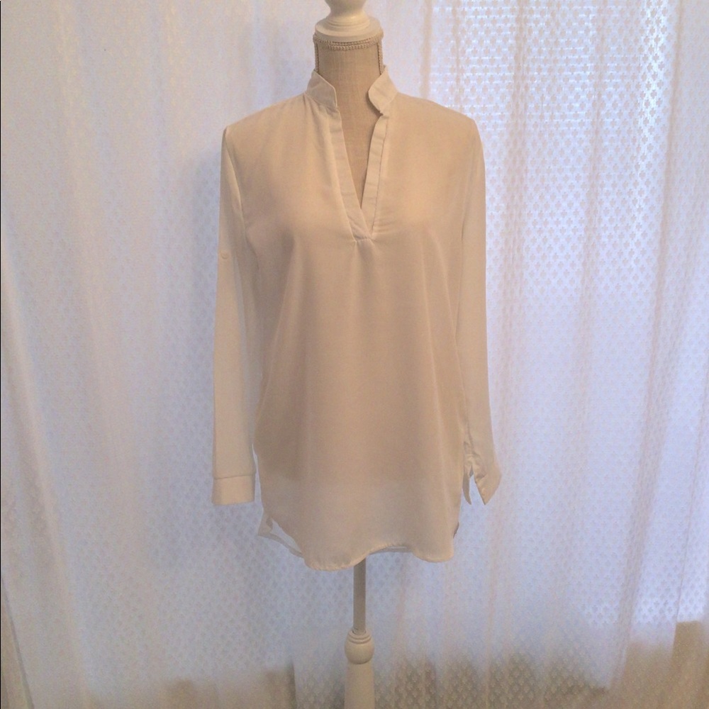Women’s White Tunic
